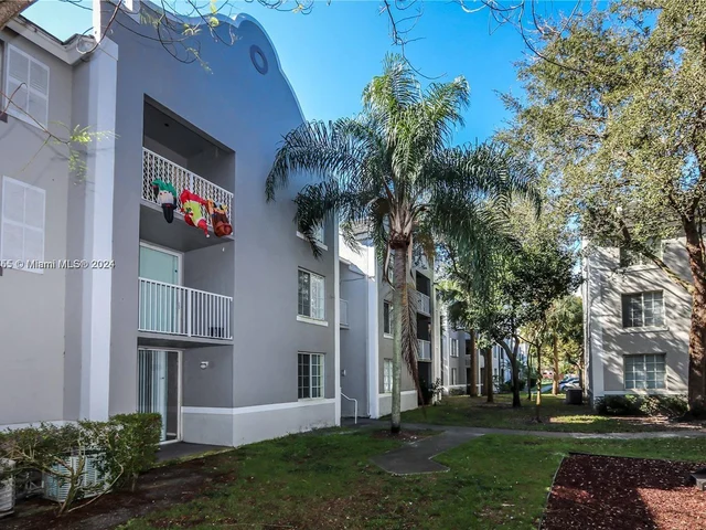 11133 SW 8th St # 102, Pembroke Pines FL 33025