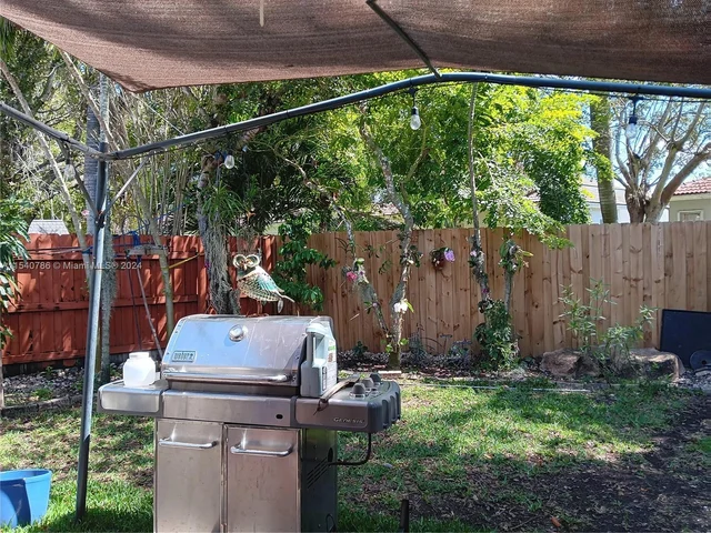 1436 SE 22nd Ln, Homestead FL 33035