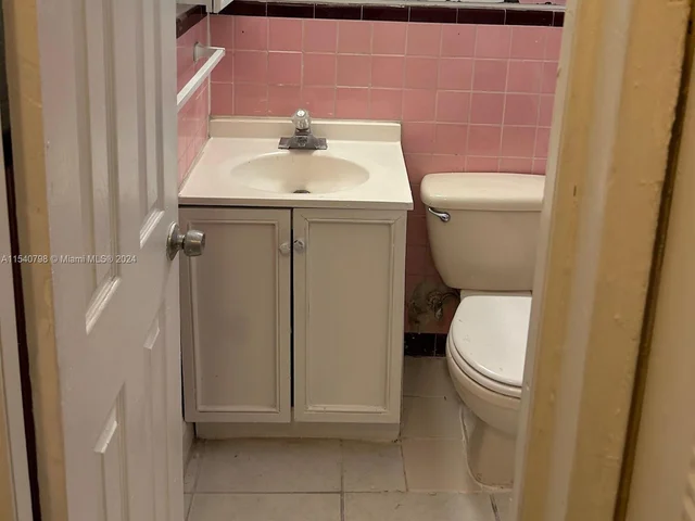 9900 NW 10th Ave # 9902, Miami FL 33150