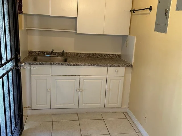 9900 NW 10th Ave # 9902, Miami FL 33150