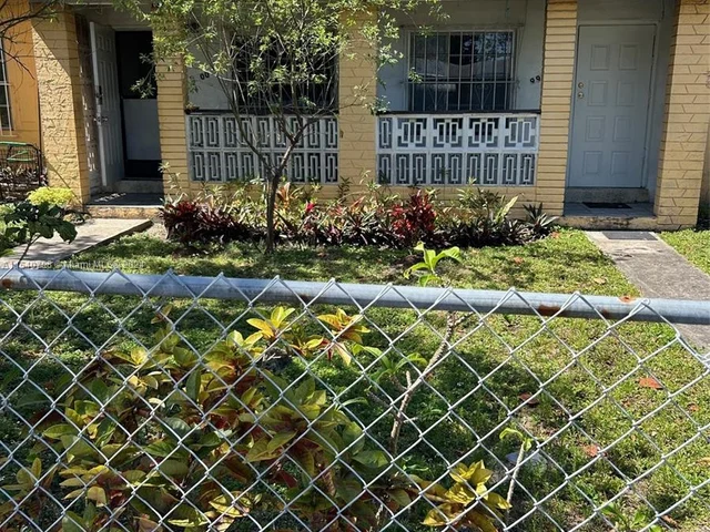 9900 NW 10th Ave # 9902, Miami FL 33150