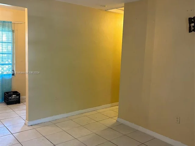 9900 NW 10th Ave # 9902, Miami FL 33150