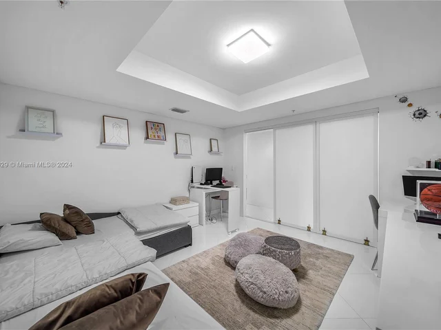 200 Sunny Isles Blvd # 306, Sunny Isles Beach FL 33160