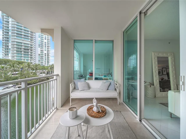 200 Sunny Isles Blvd # 306, Sunny Isles Beach FL 33160