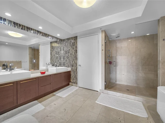 200 Sunny Isles Blvd # 306, Sunny Isles Beach FL 33160