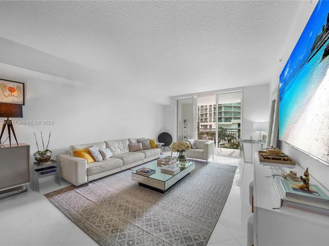 200 Sunny Isles Blvd # 306, Sunny Isles Beach FL 33160