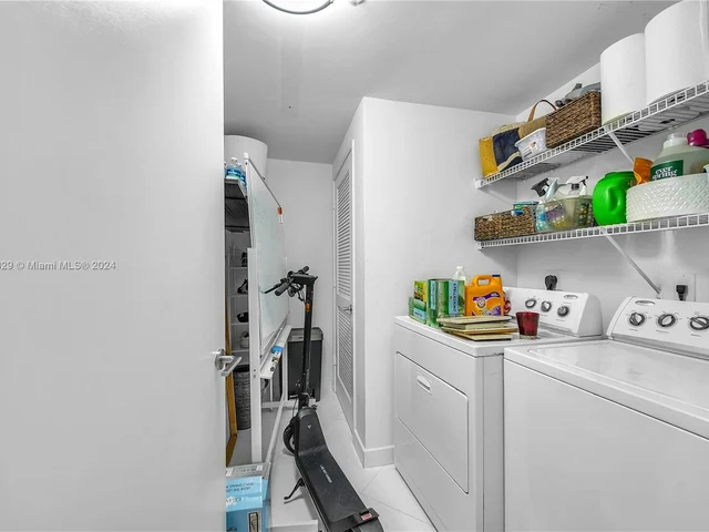 200 Sunny Isles Blvd # 306, Sunny Isles Beach FL 33160