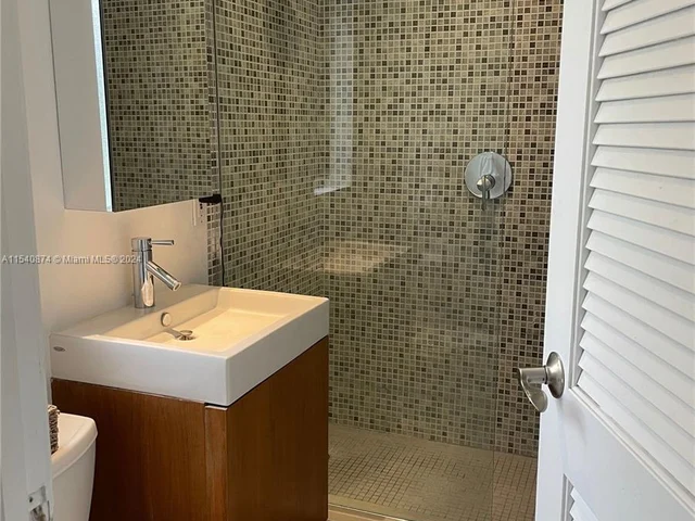 5846 SW 50th Ter, Miami FL 33155