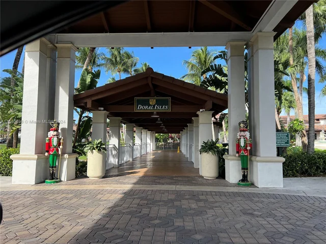 10910 NW 69th Ter # 19010, Doral FL 33178