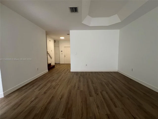 10910 NW 69th Ter # 19010, Doral FL 33178