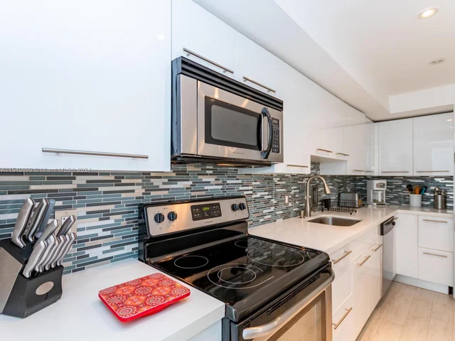 3901 S Ocean Dr # 12Z, Hollywood FL 33019