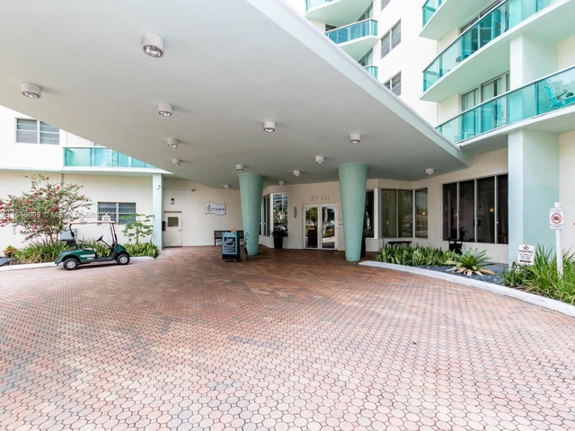 3901 S Ocean Dr # 12Z, Hollywood FL 33019
