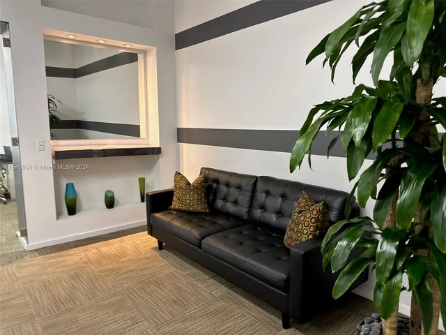 1060 Brickell Ave # 2709, Miami FL 33131