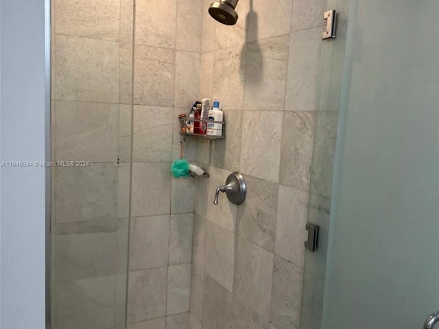 1060 Brickell Ave # 2709, Miami FL 33131