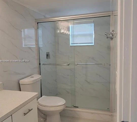 8245 Lake Dr # 301, Doral FL 33166