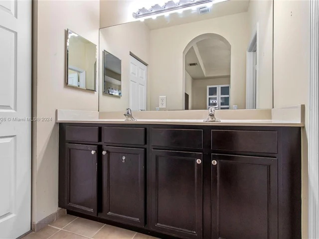 3375 W 89th Ter # 3375, Hialeah FL 33018