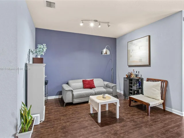 3375 W 89th Ter # 3375, Hialeah FL 33018