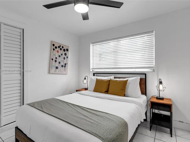 6465 Lincoln St # 1, Hollywood FL 33024