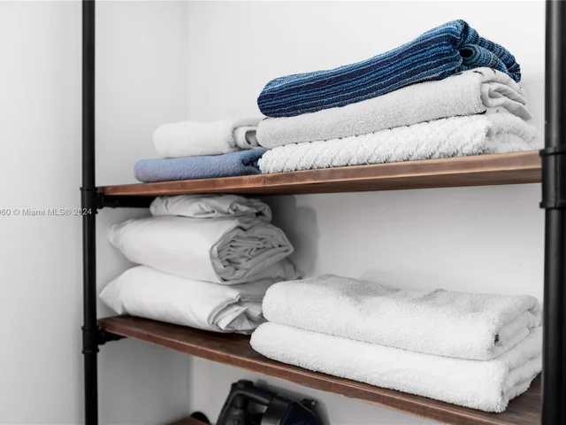 6465 Lincoln St # 1, Hollywood FL 33024