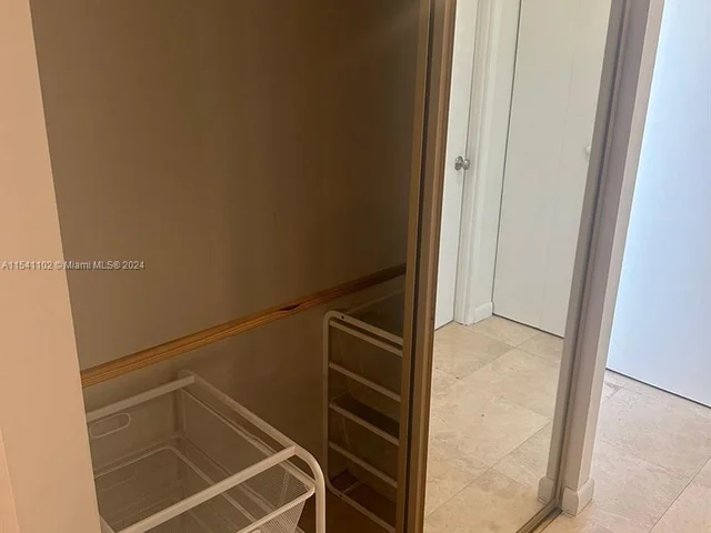 2801 NE 183rd St # 1508W, Aventura FL 33160