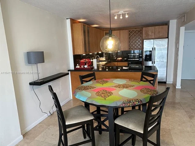 2801 NE 183rd St # 1508W, Aventura FL 33160