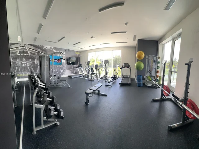 10363 NW 67th Ter, Doral FL 33178