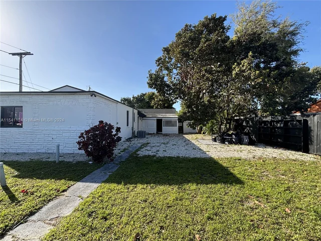 1102 NW 103rd St # 3, Miami FL 33150