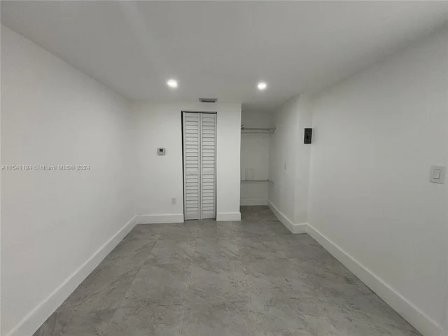 1102 NW 103rd St # 3, Miami FL 33150