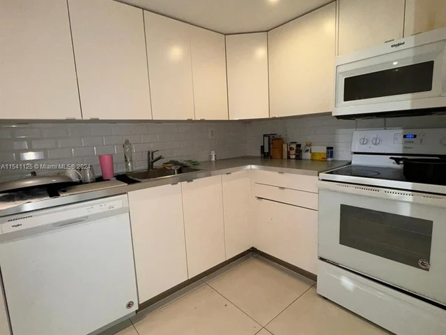 1717 N Bayshore Dr # 2642, Miami FL 33132