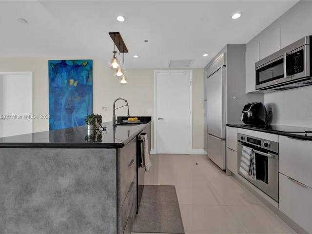 50 Biscayne Blvd # 1802, Miami FL 33132