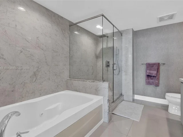 50 Biscayne Blvd # 1802, Miami FL 33132