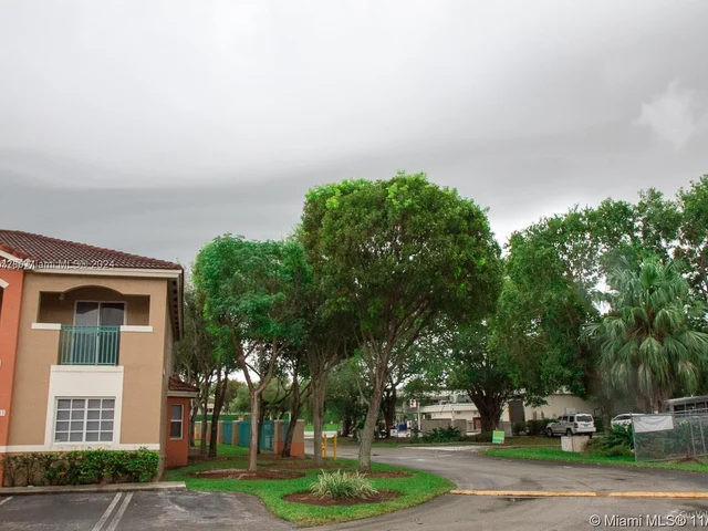 14311 SW 96th St # 301, Miami FL 33186