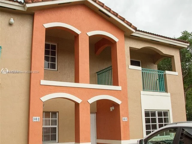 14311 SW 96th St # 301, Miami FL 33186