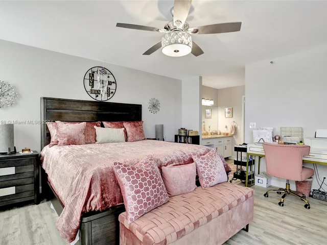 2221 Cypress Island Dr # 702, Pompano Beach FL 33069