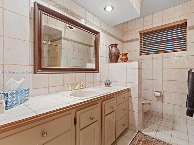 3225 Van Buren St, Hollywood FL 33021