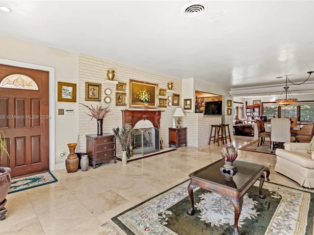 3225 Van Buren St, Hollywood FL 33021