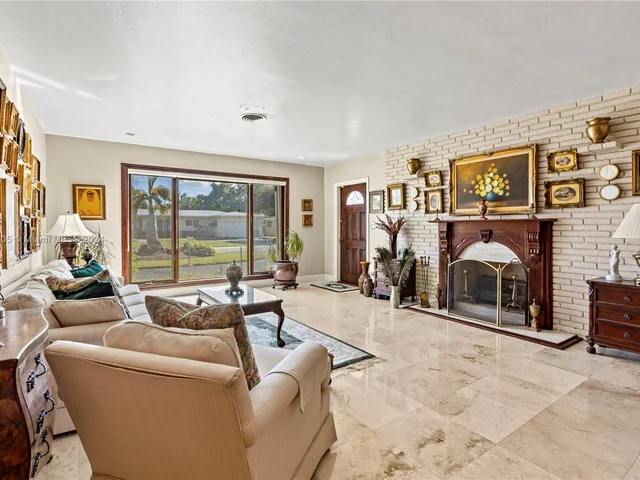 3225 Van Buren St, Hollywood FL 33021