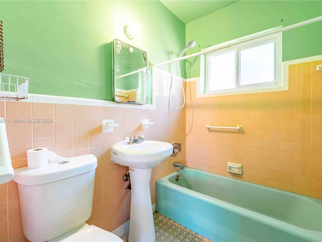 15615 SW 289th Ter, Homestead FL 33033