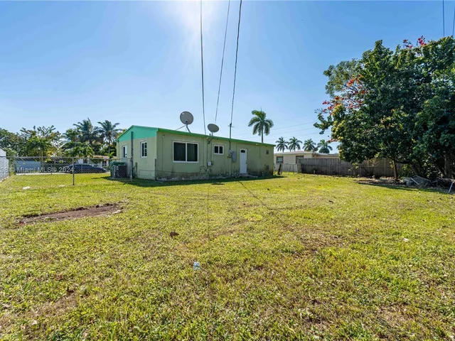 15615 SW 289th Ter, Homestead FL 33033