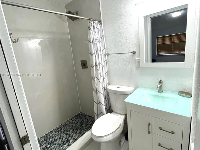 2281 SW 15th St, Fort Lauderdale FL 33312