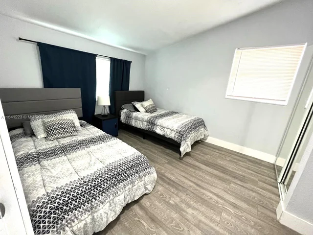 2281 SW 15th St, Fort Lauderdale FL 33312