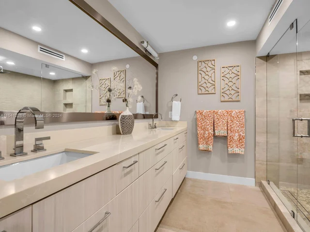 1155 Hillsboro Mile # 607, Hillsboro Beach FL 33062