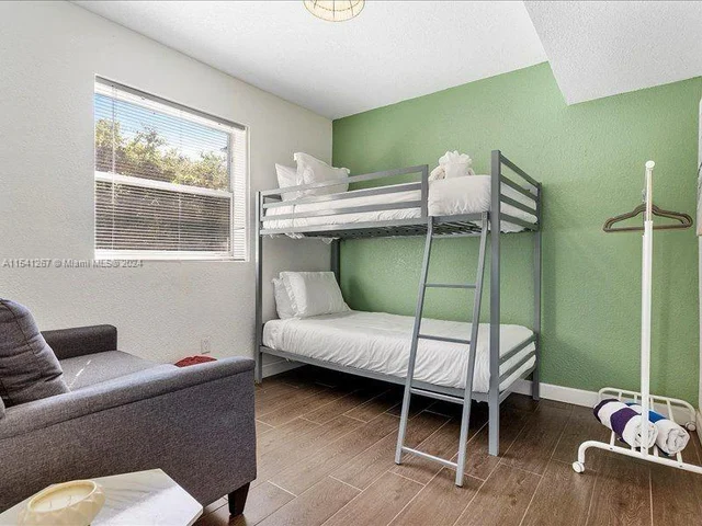 30 NW 53rd St # B, Miami FL 33127