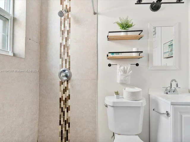 30 NW 53rd St # B, Miami FL 33127