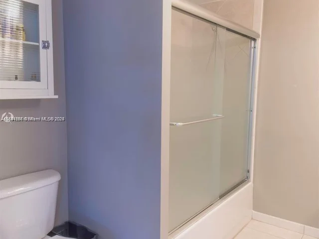 7600 Collins Ave # 1201, Miami Beach FL 33141