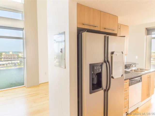 7600 Collins Ave # 1201, Miami Beach FL 33141