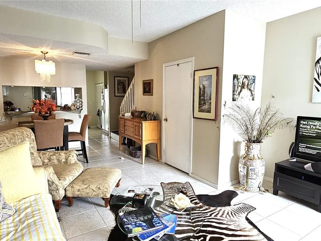 16672 Hemingway Dr # 0, Weston FL 33326