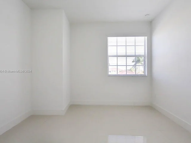 15545 SW 12th Ter, Miami FL 33194