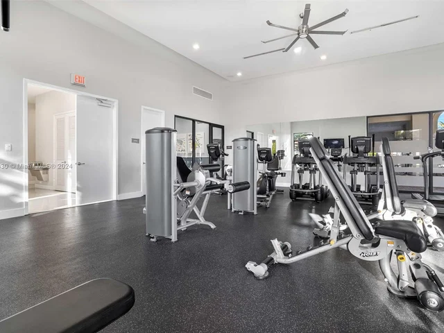 10618 W 33rd Way # 10618, Hialeah FL 33018