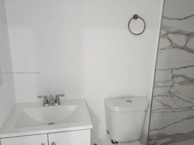 13270 SW 274th St, Homestead FL 33032